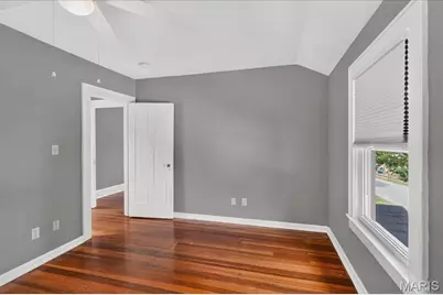 9122 Delphine Avenue, Saint Louis, MO 63114 - Photo 17