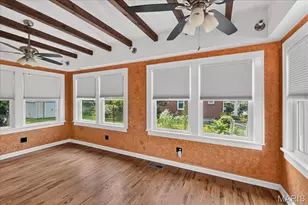 9122 Delphine Ave, Saint Louis, MO 63114 - Photo 9