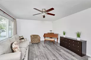 32 Bartley St, Saint Charles, MO 63376 - Photo 9