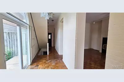 2859 McNair Avenue, Saint Louis, MO 63118 - Photo 3
