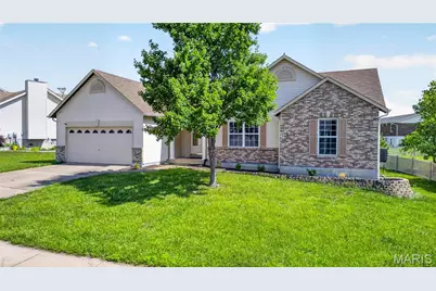 1359 Sunview Drive, O'Fallon, MO 63366 - Photo 3