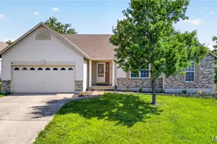 1359 Sunview Dr, O'Fallon, MO 63366 - Photo 1