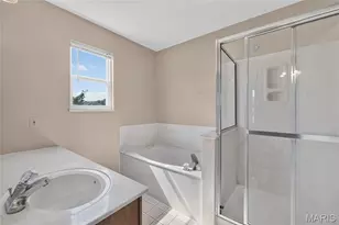 1359 Sunview Dr, O'Fallon, MO 63366 - Photo 17