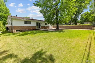 2025 Granada Dr, Florissant, MO 63033 - Photo 45