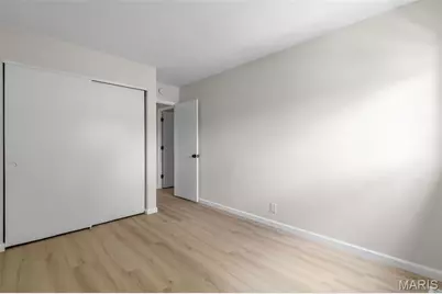 2025 Granada Drive, Florissant, MO 63033 - Photo 33