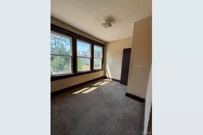 5215-5217 S Broadway, Saint Louis, MO 63111 - Photo 13