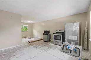 2337 Millvalley Dr, Florissant, MO 63031 - Photo 7