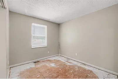 2337 Millvalley Drive, Florissant, MO 63031 - Photo 19