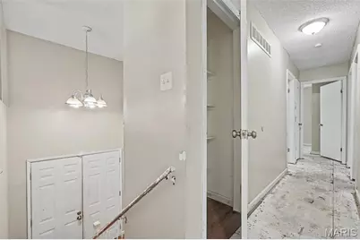 2337 Millvalley Drive, Florissant, MO 63031 - Photo 15