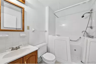 3123 Donnycave Lane, Maryland Heights, MO 63043 - Photo 19