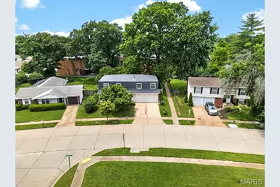 3123 Donnycave Lane, Maryland Heights, MO 63043 - Photo 35