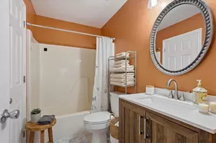 638 Cascade Lk Ct, Ballwin, MO 63021 - Photo 11