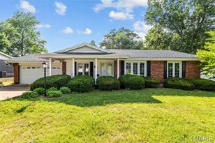 43 Club Grounds N Dr, Florissant, MO 63033 - Photo 1