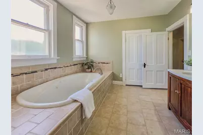 330 S 6th Street, Saint Charles, MO 63301 - Photo 19