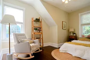 330 S 6th St, Saint Charles, MO 63301 - Photo 33