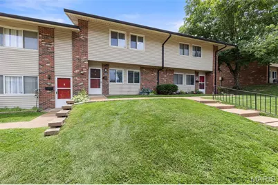 9128 Villaridge Court, Saint Louis, MO 63123 - Photo 3