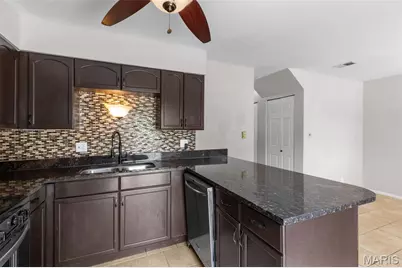 9128 Villaridge Court, Saint Louis, MO 63123 - Photo 11