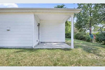 1420 Swallow Lane, Florissant, MO 63031 - Photo 25
