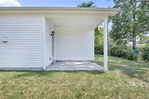 1420 Swallow Ln, Florissant, MO 63031 - Photo 25