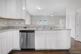 1420 Swallow Ln, Florissant, MO 63031 - Photo 11