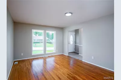 4347 Varano Drive, Florissant, MO 63033 - Photo 5