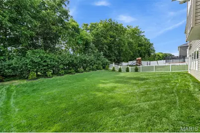 915 Crestwood Lane, O'Fallon, MO 63366 - Photo 41