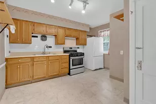8904 Olden Ave, Saint Louis, MO 63114 - Photo 9