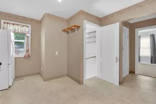 8904 Olden Ave, Saint Louis, MO 63114 - Photo 11