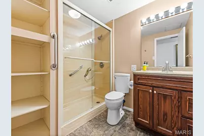 200 S Brentwood Boulevard #13F, Clayton, MO 63105 - Photo 11