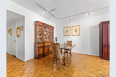 200 S Brentwood Boulevard #13F, Clayton, MO 63105 - Photo 7