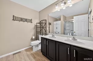 812 Whispering Village Cir, Ballwin, MO 63021 - Photo 27
