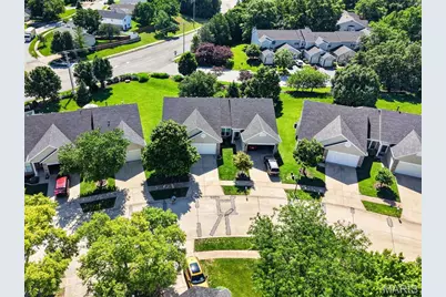 812 Whispering Village Circle, Ballwin, MO 63021 - Photo 3