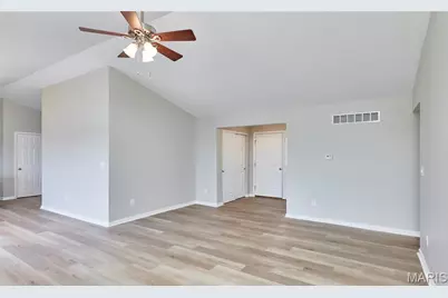 10 Sugarberry Court, Troy, MO 63379 - Photo 7