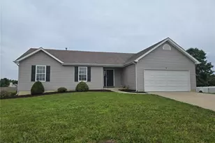 10 Sugarberry Ct, Troy, MO 63379 - Photo 1