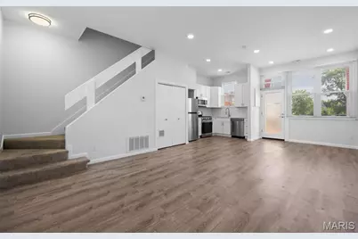 1111 Biddle Street, Saint Louis, MO 63106 - Photo 3