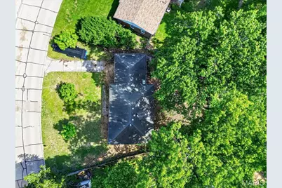 711 Chopin Drive, Kirkwood, MO 63122 - Photo 7