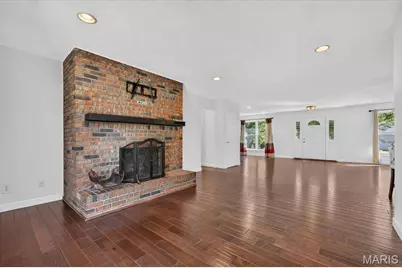 4590 Grandcastle Drive, Saint Louis, MO 63128 - Photo 9