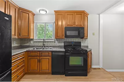 7 Sunnyfield Road, Saint Peters, MO 63376 - Photo 7