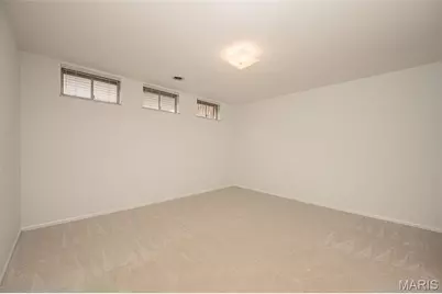 11365 Brierhall Circle, Maryland Heights, MO 63043 - Photo 35