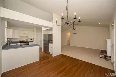 11365 Brierhall Circle, Maryland Heights, MO 63043 - Photo 11