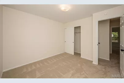 11365 Brierhall Circle, Maryland Heights, MO 63043 - Photo 27