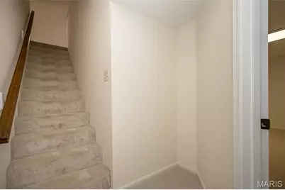 11365 Brierhall Circle, Maryland Heights, MO 63043 - Photo 29