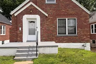 1739 Grape Ave, Saint Louis, MO 63147 - Photo 3