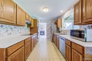 15328 Golden Rain Dr, Chesterfield, MO 63017 - Photo 21