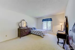 15328 Golden Rain Dr, Chesterfield, MO 63017 - Photo 33