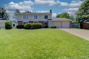 15328 Golden Rain Dr, Chesterfield, MO 63017 - Photo 5