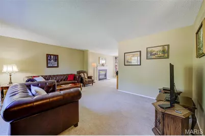 15328 Golden Rain Drive, Chesterfield, MO 63017 - Photo 13