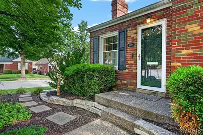 9102 White Avenue, Brentwood, MO 63144 - Photo 3