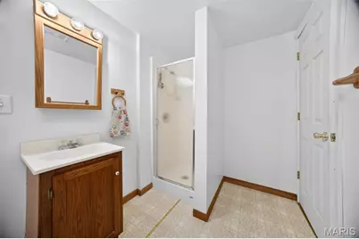 324 Lyons Drive, Troy, MO 63379 - Photo 29