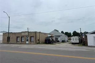 212 W 2nd St, Montgomery City, MO 63361 - Photo 3